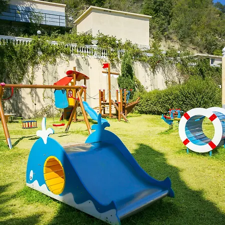 Feriested Royal Park 4*