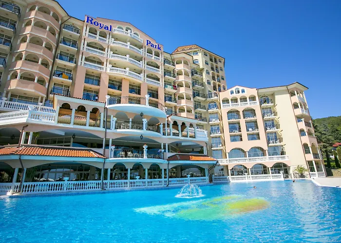 Royal Park Resort Elenite