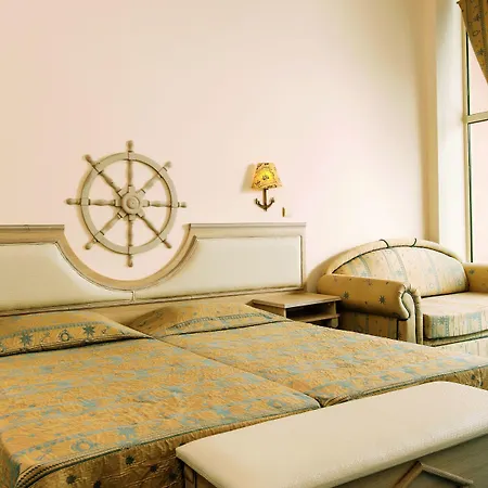 Курортний комплекс Royal Park 4*