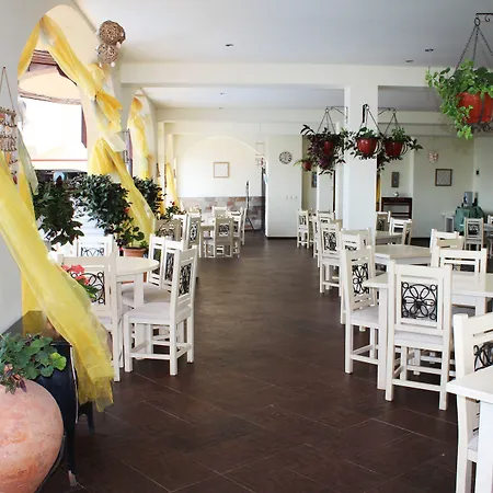 Курортний комплекс Royal Park