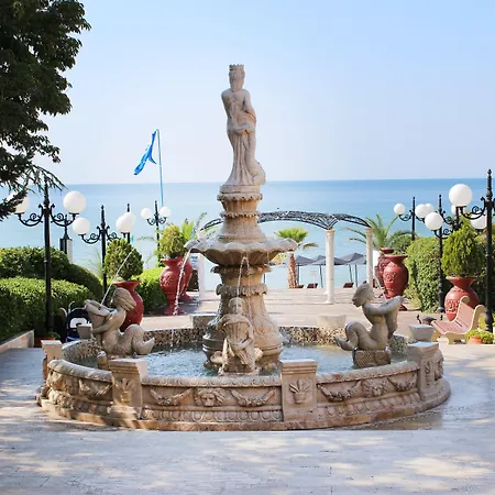 Royal Park 4*