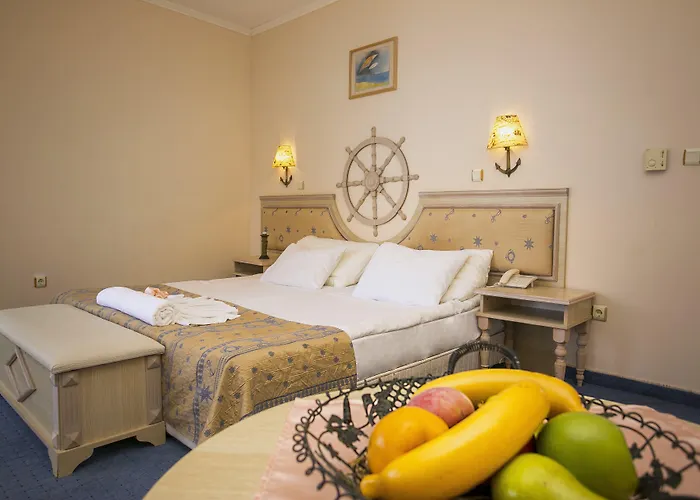 Royal Park 度假村 埃勒尼特