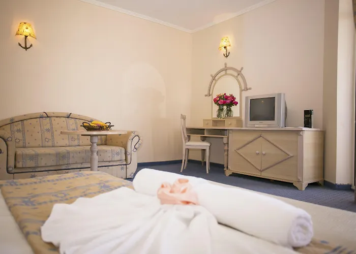 度假村 Royal Park 4*