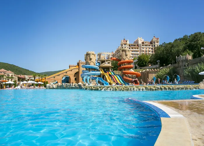 度假村 Royal Park 4*